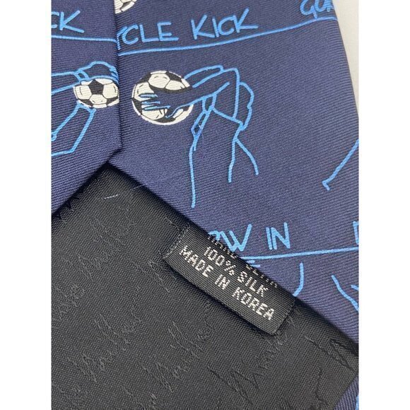 Nicole Miller Soccer Tie Dark Blue 100% Silk Players Coach Practice Moves - Picture 4 of 4